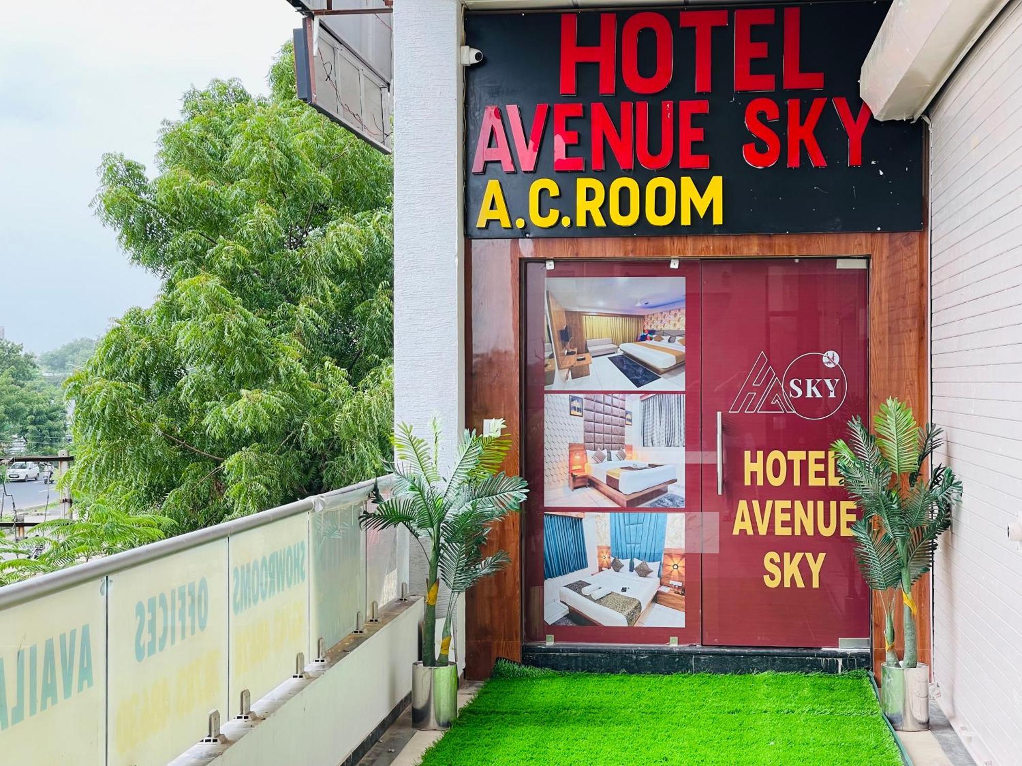 Hotel Avenue Sky Ahmedabad Exterior foto
